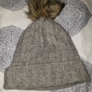 Pop pom toque winter hat Babaton Aritzia